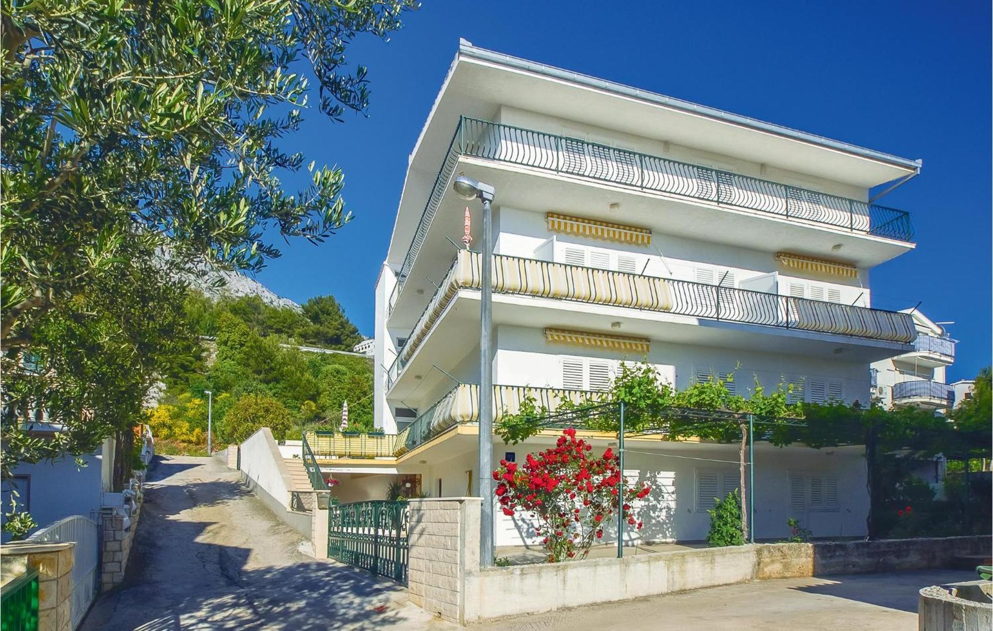 Beautiful Apartment In Omis With Wifi エクステリア 写真
