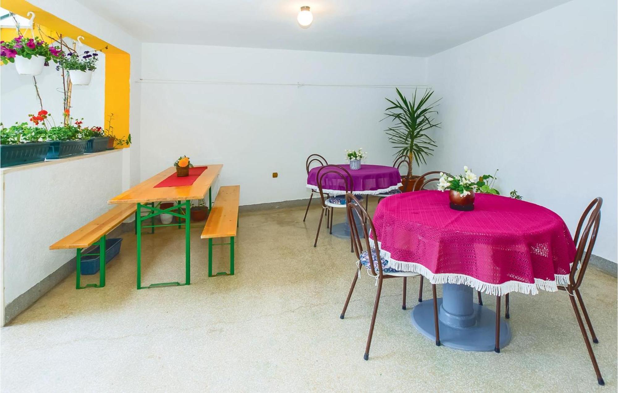 Beautiful Apartment In Omis With Wifi エクステリア 写真