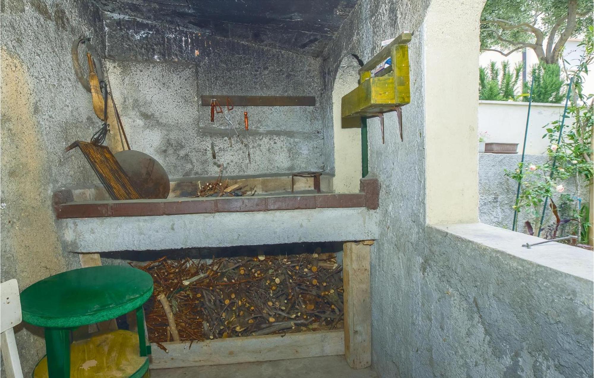 Beautiful Apartment In Omis With Wifi エクステリア 写真